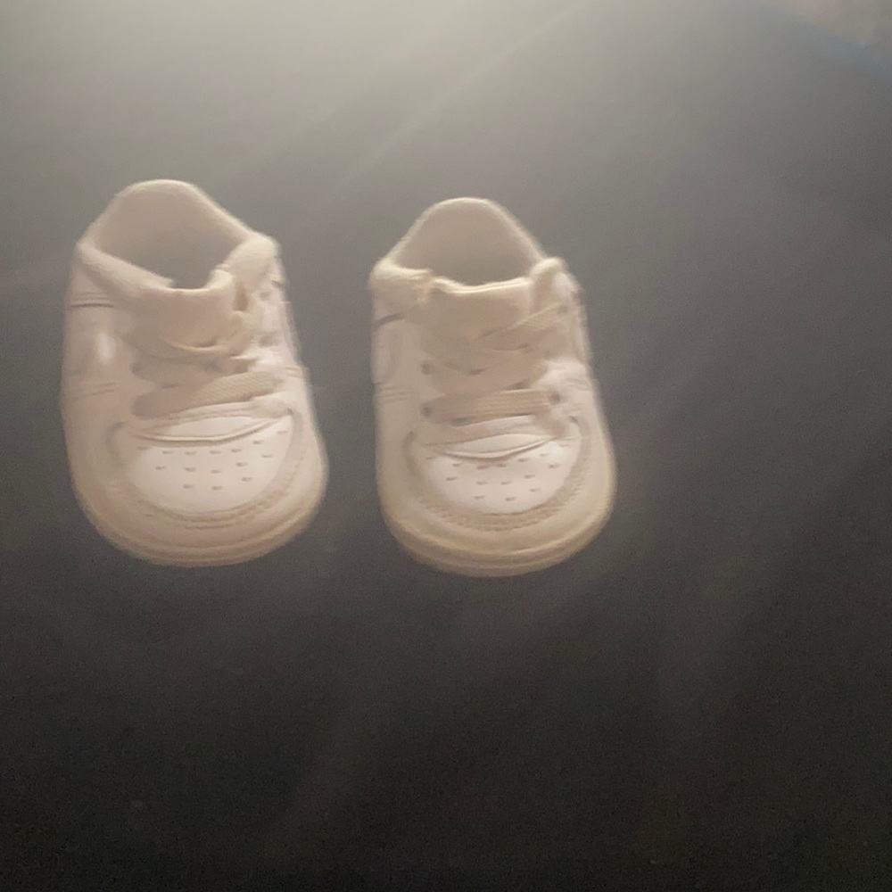 baby nike shoes size 2
